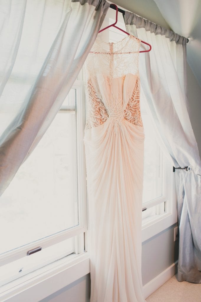Pikwizard Wedding Dress