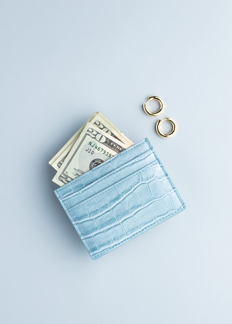 Efficient Small Businesses Know How to Manage their Cash Flow and Spend Wisely
